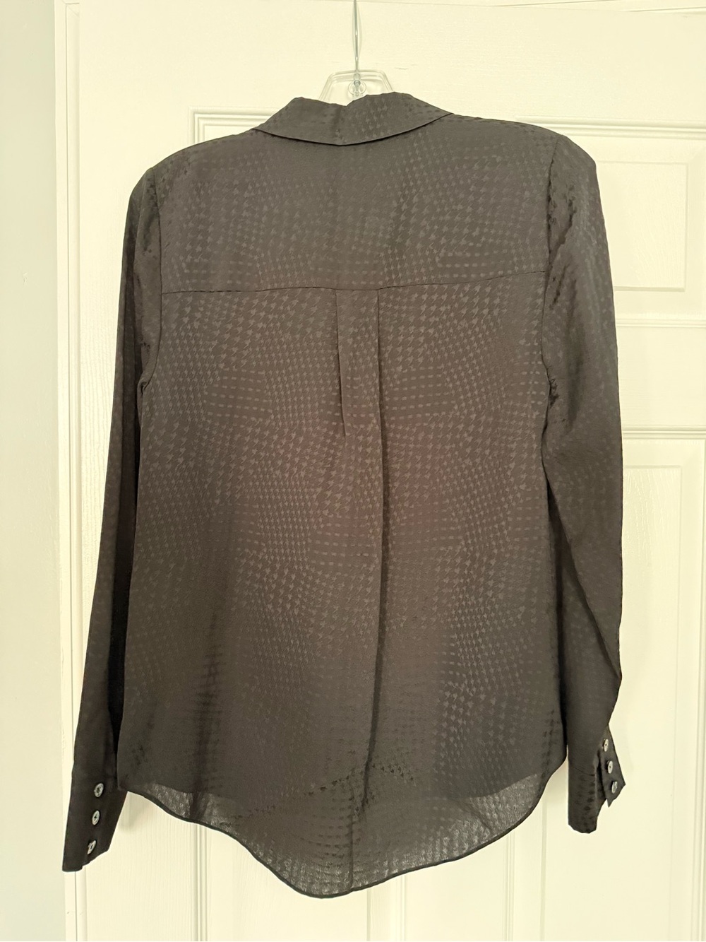 Veronica Beard Black Subtle Houndstooth Silk Button-Up Shirt - Picture 3 of 5